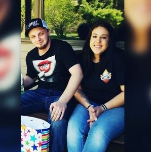 Meet your Posher, Jade